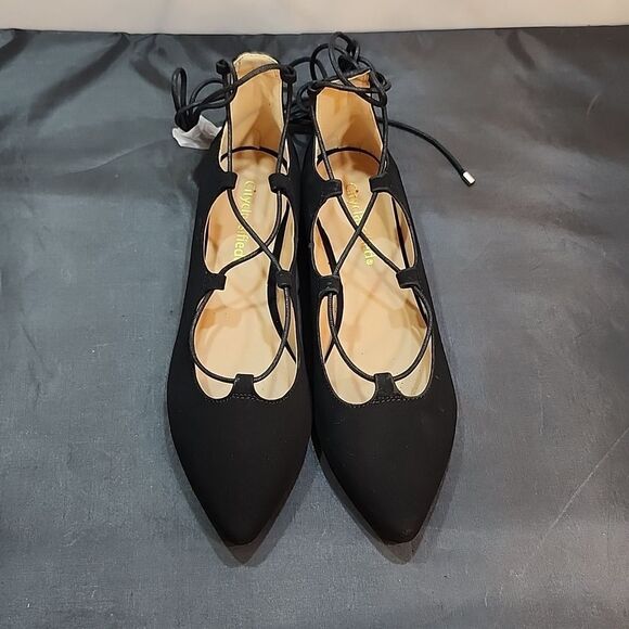 BRAND NEW CITYCLASSIFIED HEAT-S WOMEN"S POINTED TOE FAUX SUEDE FLAT SHOE - Picture 3 of 15